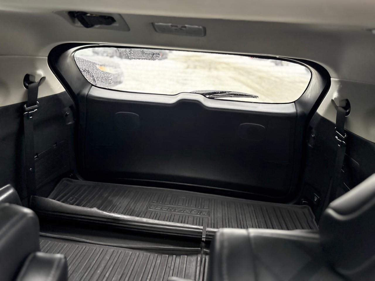 2020 Toyota Highlander Hybrid Limited 4dr All-Wheel Drive Photo