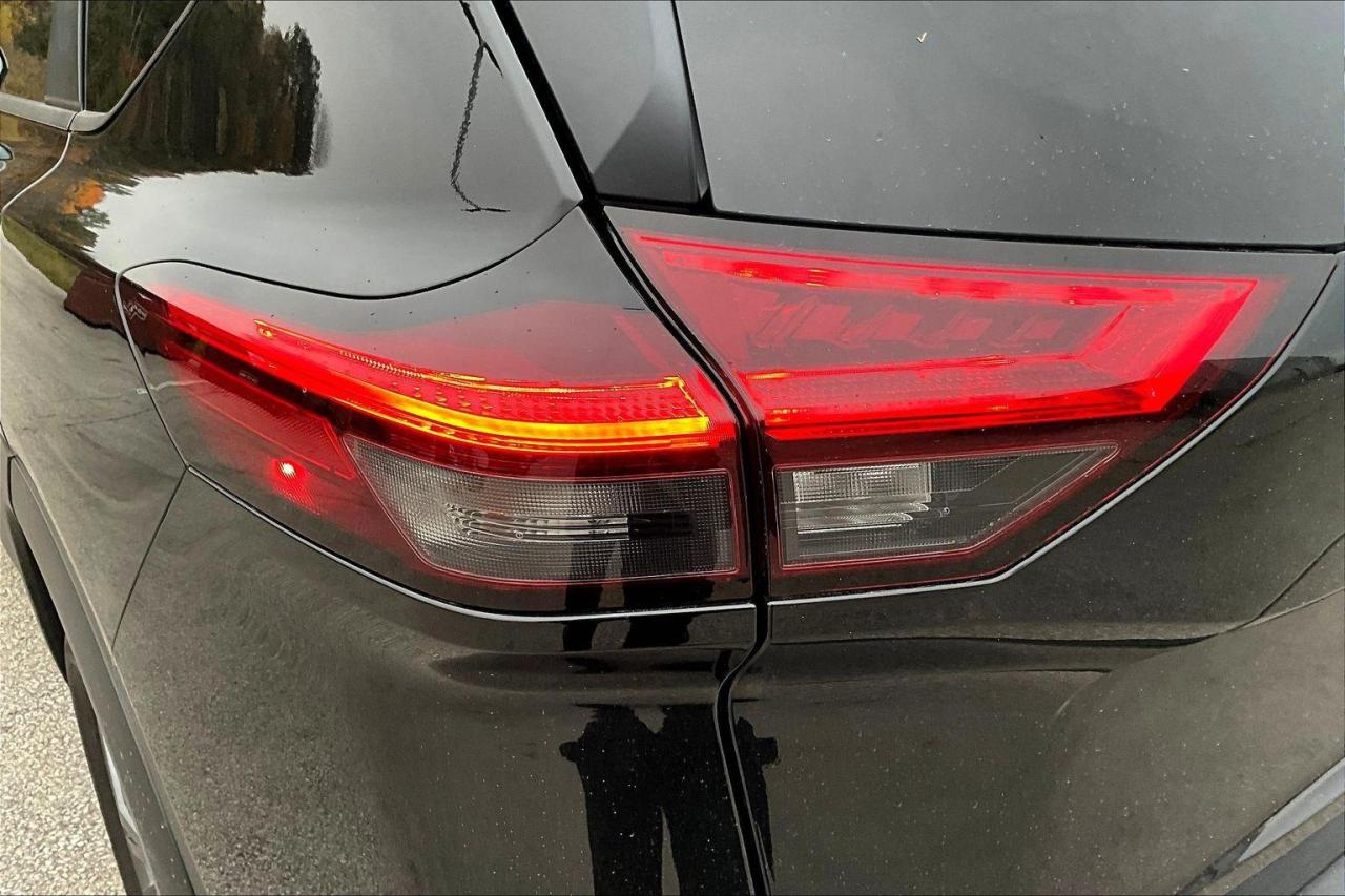 2022 Nissan Rogue S 4dr Front-Wheel Drive Sport Utility Photo