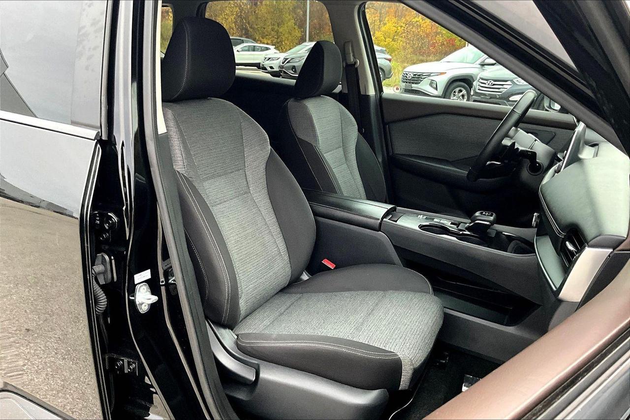 2022 Nissan Rogue S 4dr Front-Wheel Drive Sport Utility Photo