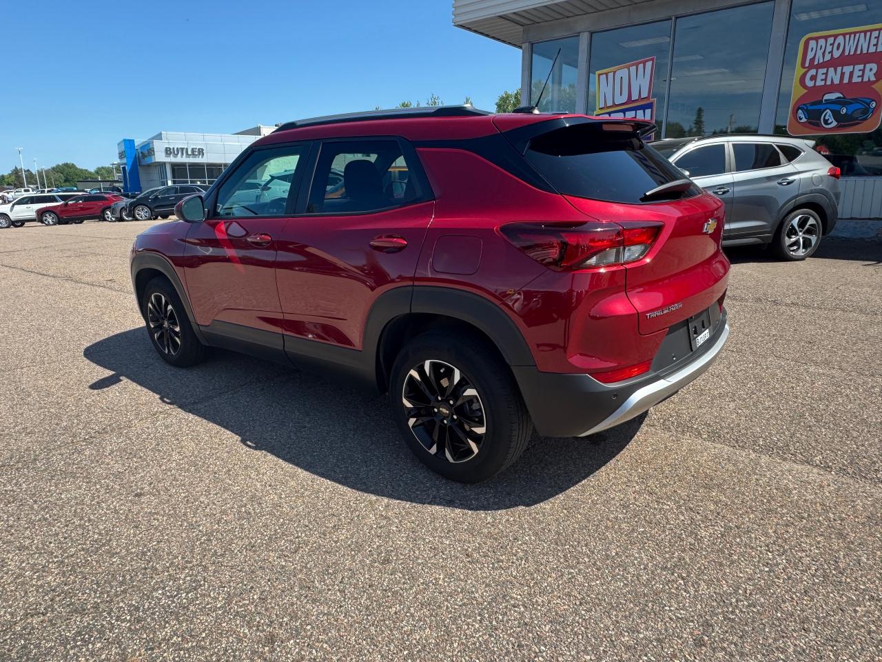 2021 Chevrolet TrailBlazer LT Front-Wheel Drive Photo3