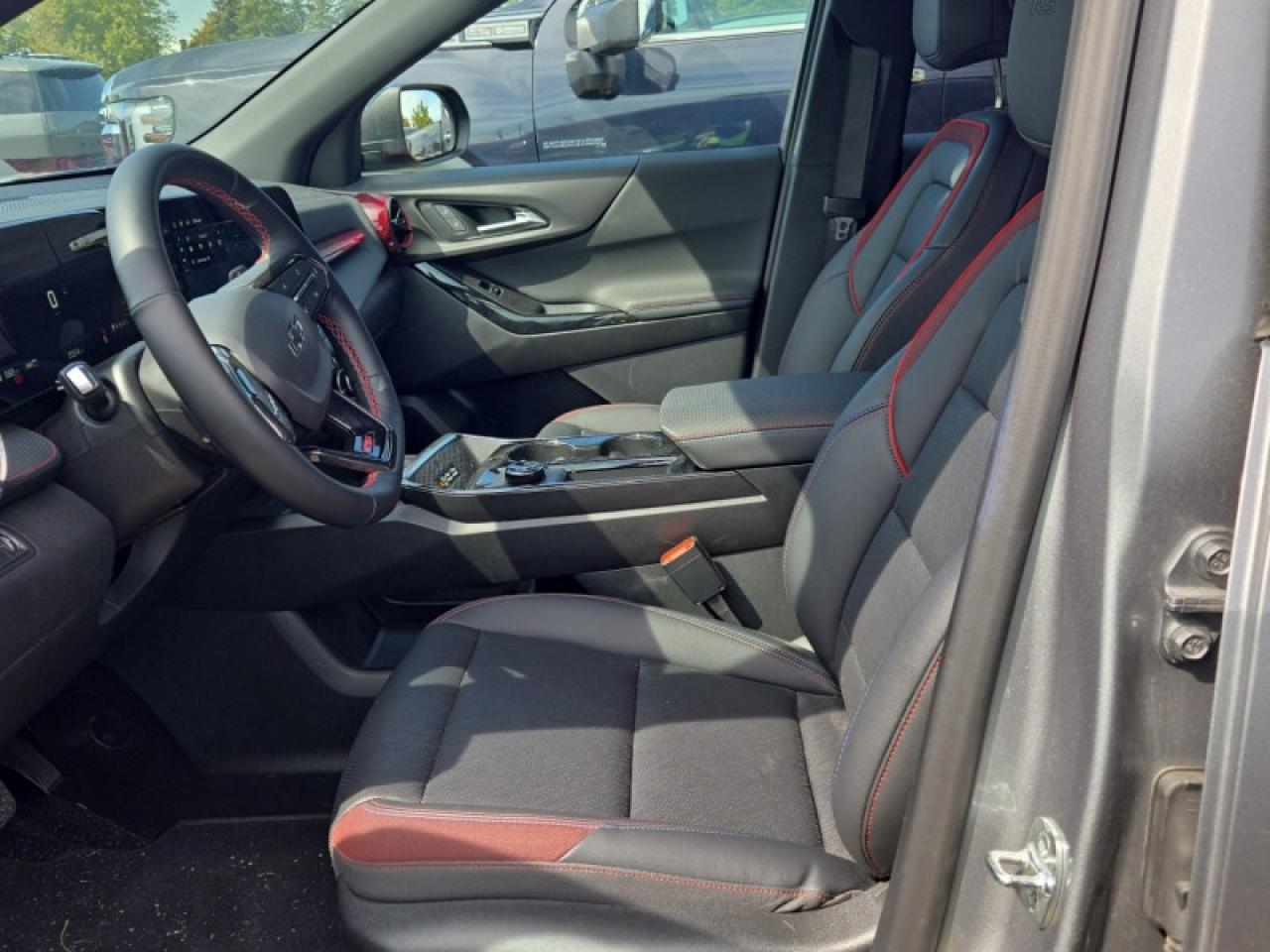 2025 Chevrolet Equinox RS Photo