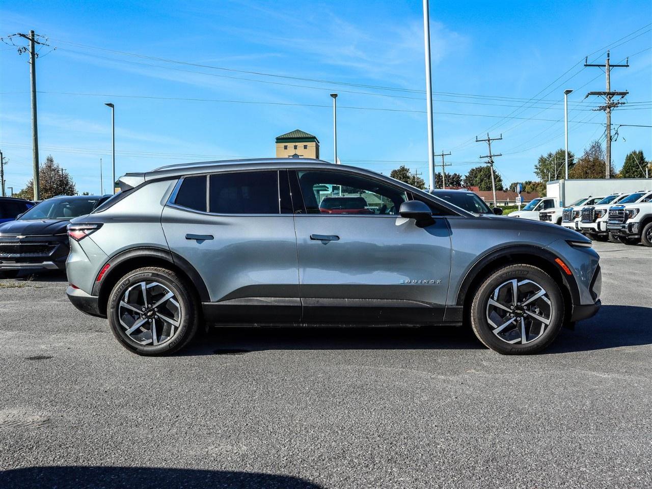 2026 Chevrolet Equinox EV 4dr LT Photo4