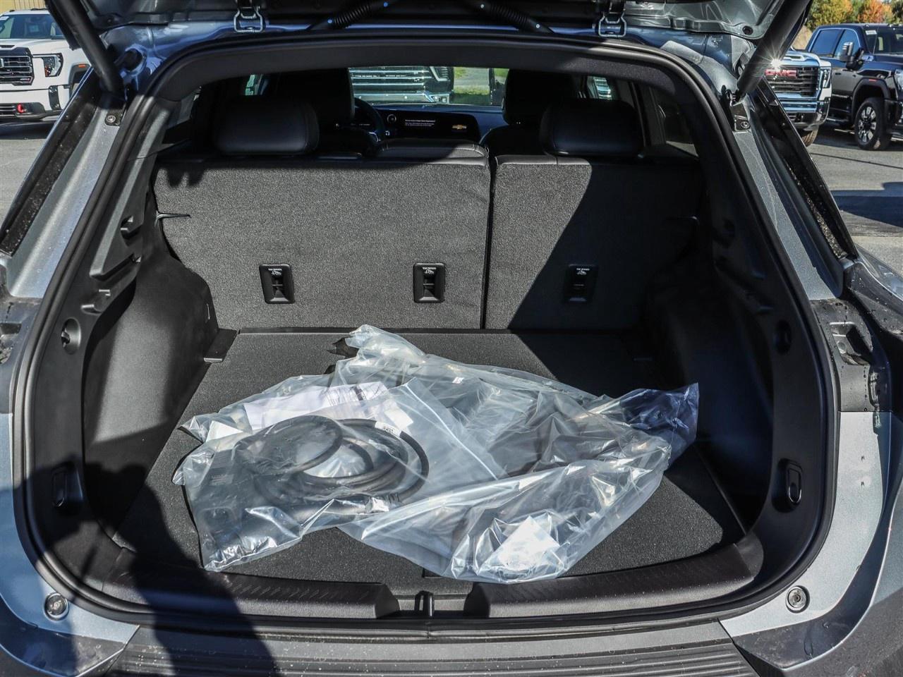 2026 Chevrolet Equinox EV 4dr LT Photo