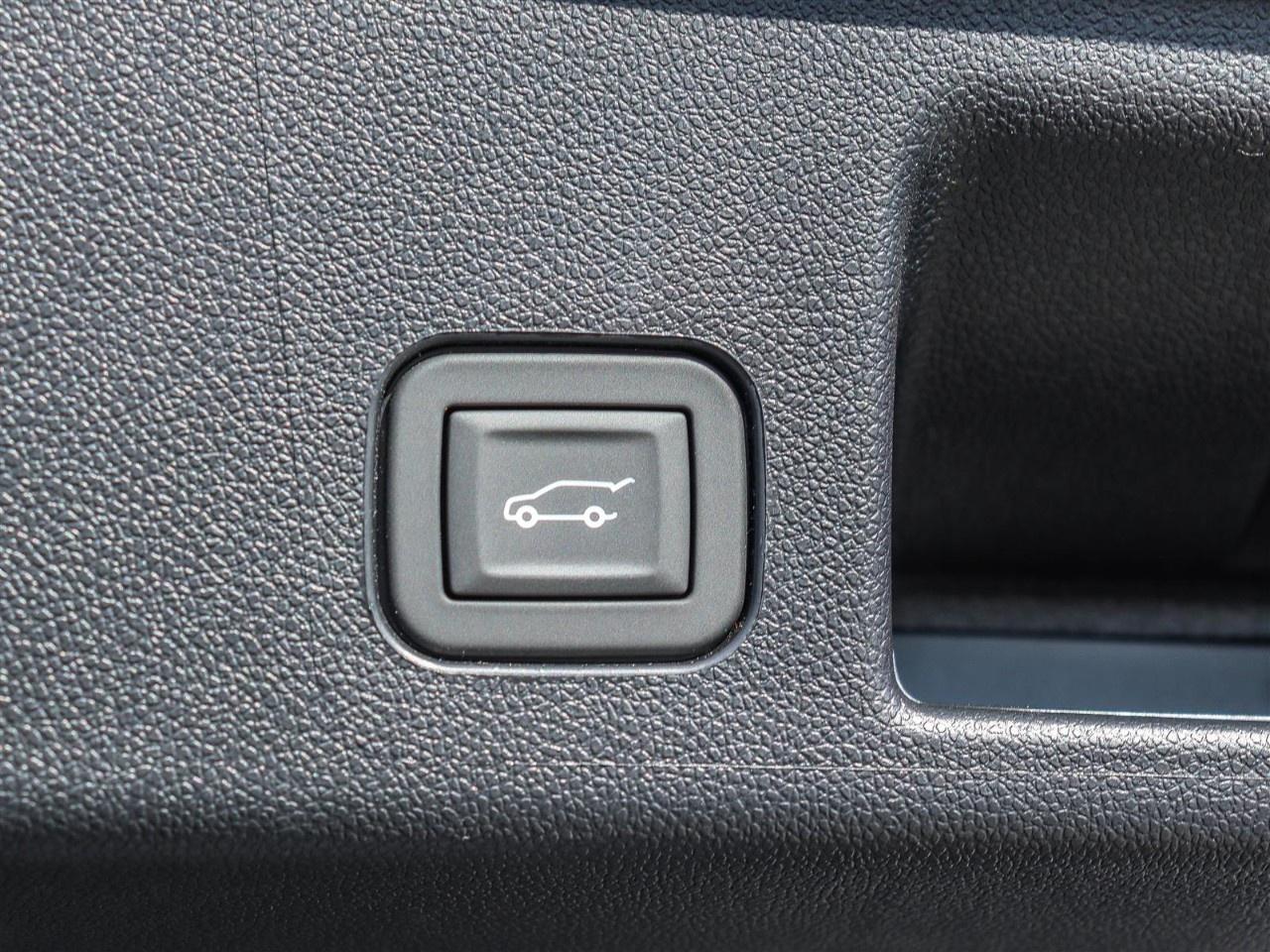 2026 Chevrolet Equinox EV 4dr LT Photo