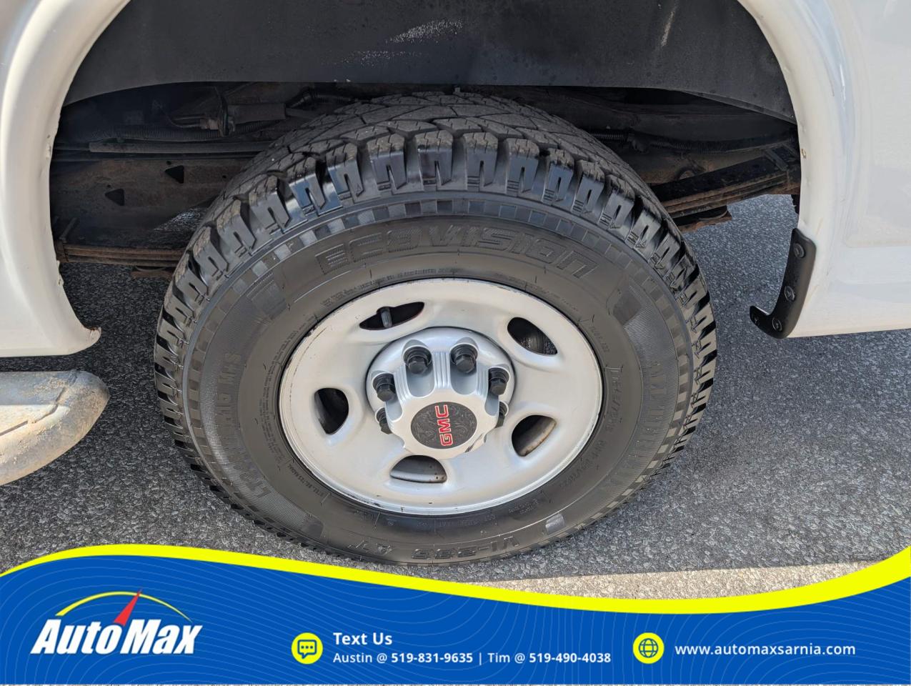 2017 GMC Savana 2500 Work Van Rear-Wheel Drive Cargo Van Photo