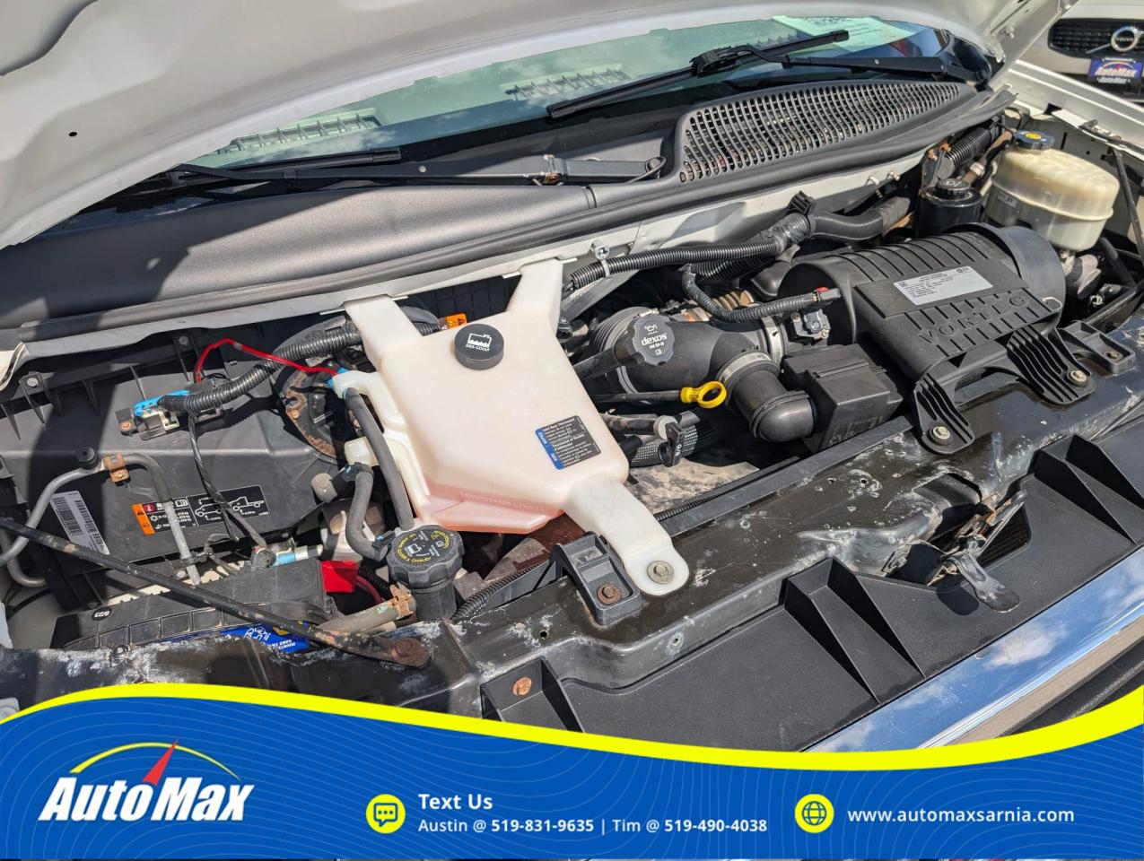 2017 GMC Savana 2500 Work Van Rear-Wheel Drive Cargo Van Photo