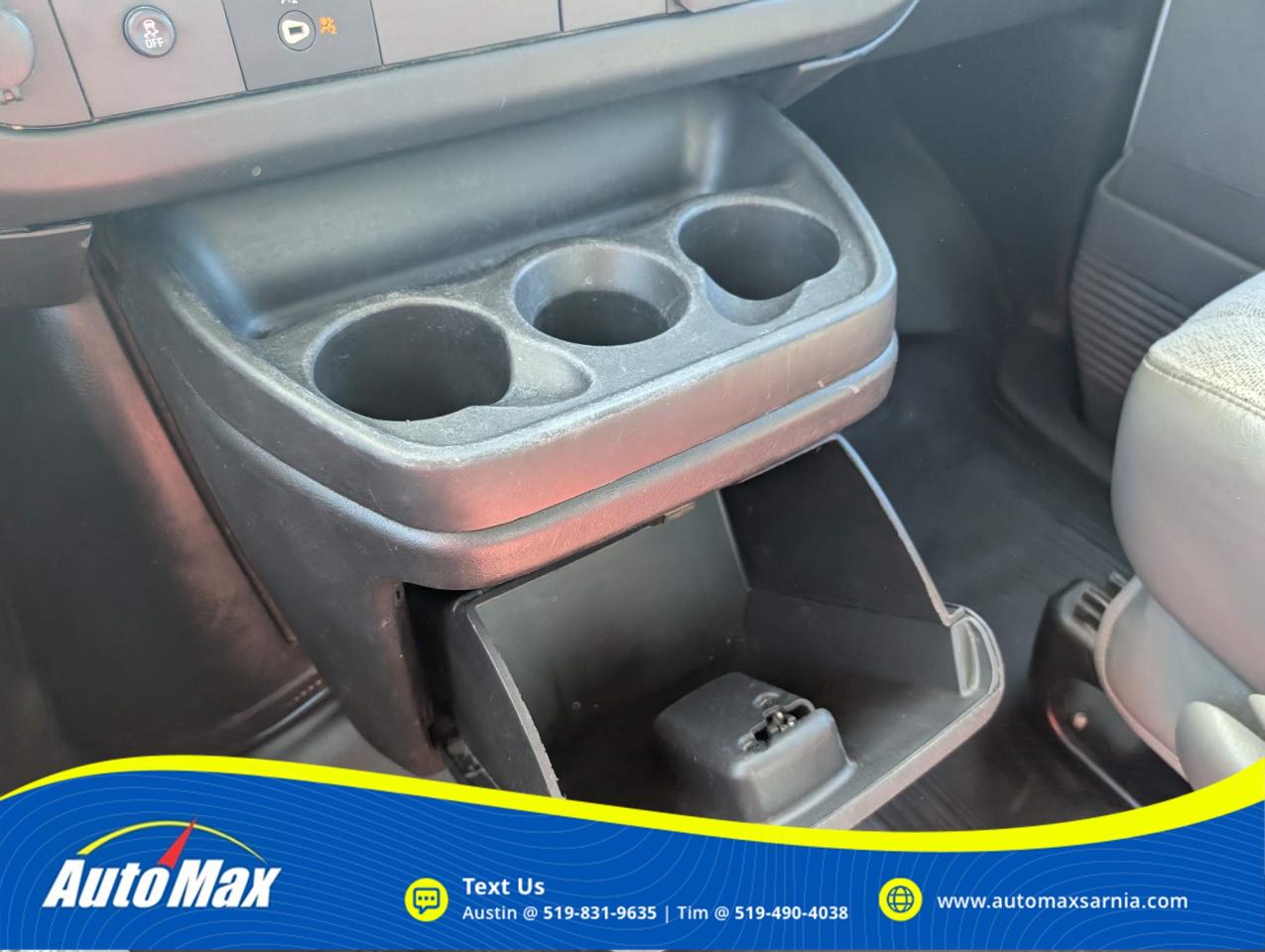 2017 GMC Savana 2500 Work Van Rear-Wheel Drive Cargo Van Photo