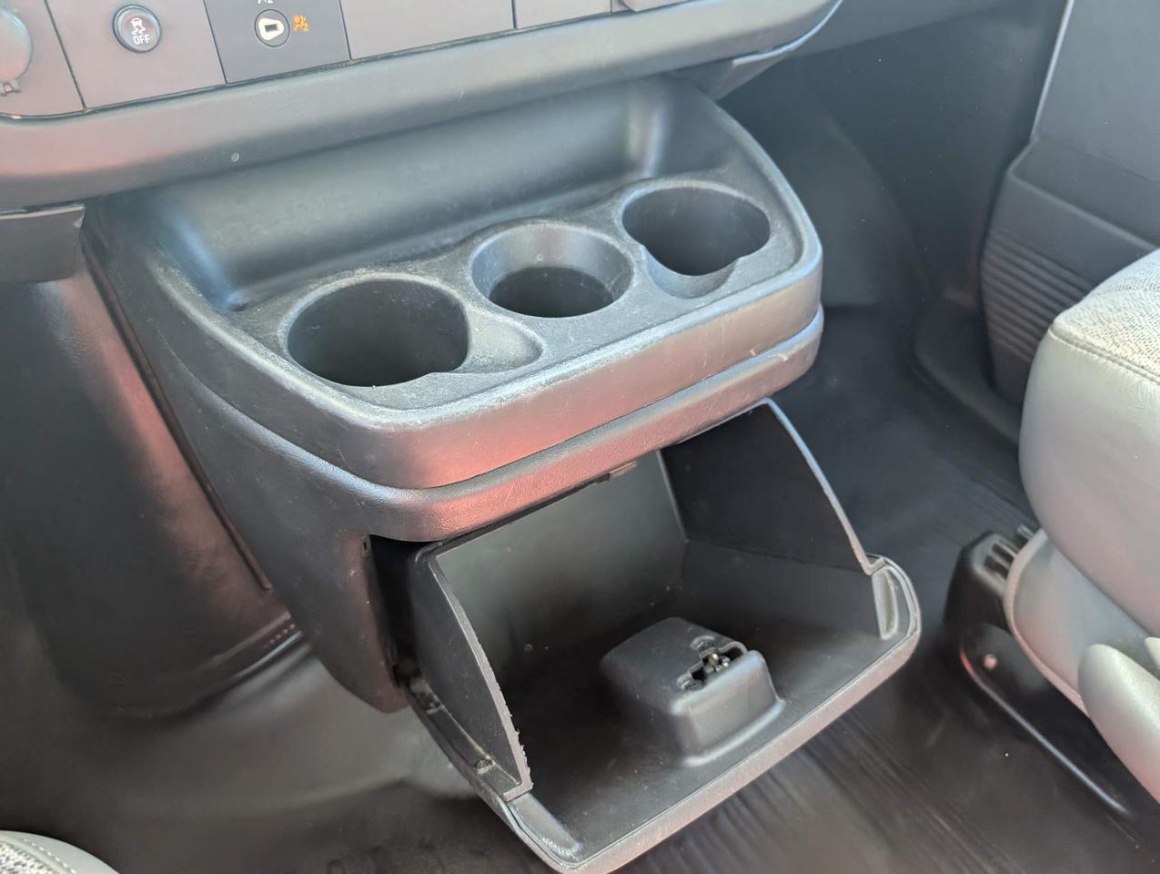2017 GMC Savana 2500 Work Van Rear-Wheel Drive Cargo Van Photo
