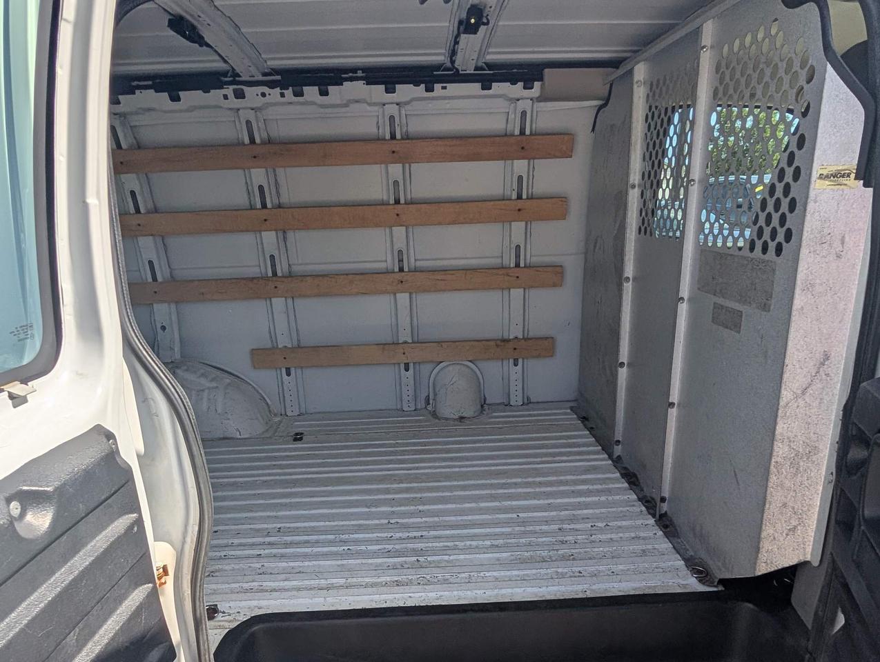 2017 GMC Savana 2500 Work Van Rear-Wheel Drive Cargo Van Photo