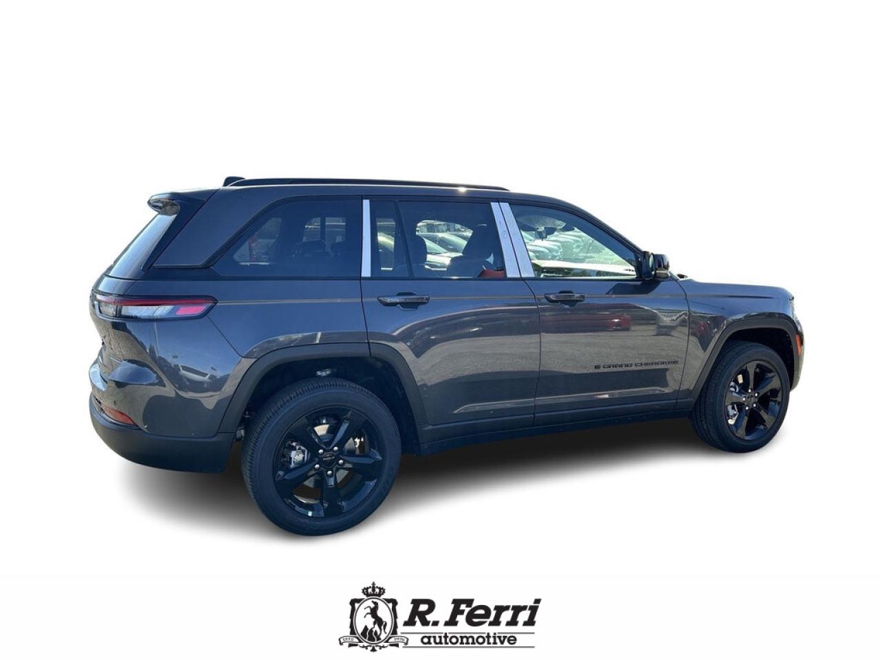 2025 Jeep Grand Cherokee Laredo 4dr 4x4 Photo