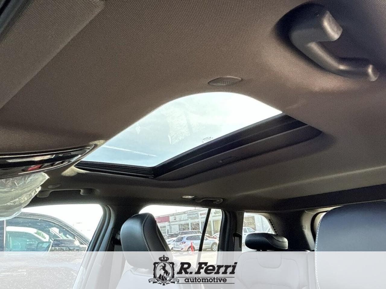 2025 Jeep Grand Cherokee Laredo 4dr 4x4 Photo