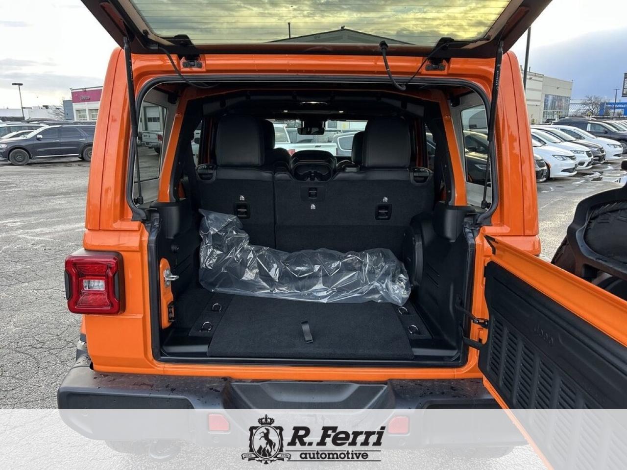 2025 Jeep Wrangler SAHARA 4DR 4X4 Photo