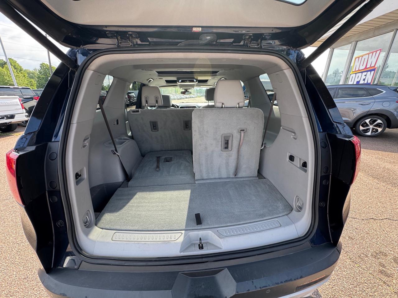 2017 GMC Acadia SLT-2 All-Wheel Drive Photo