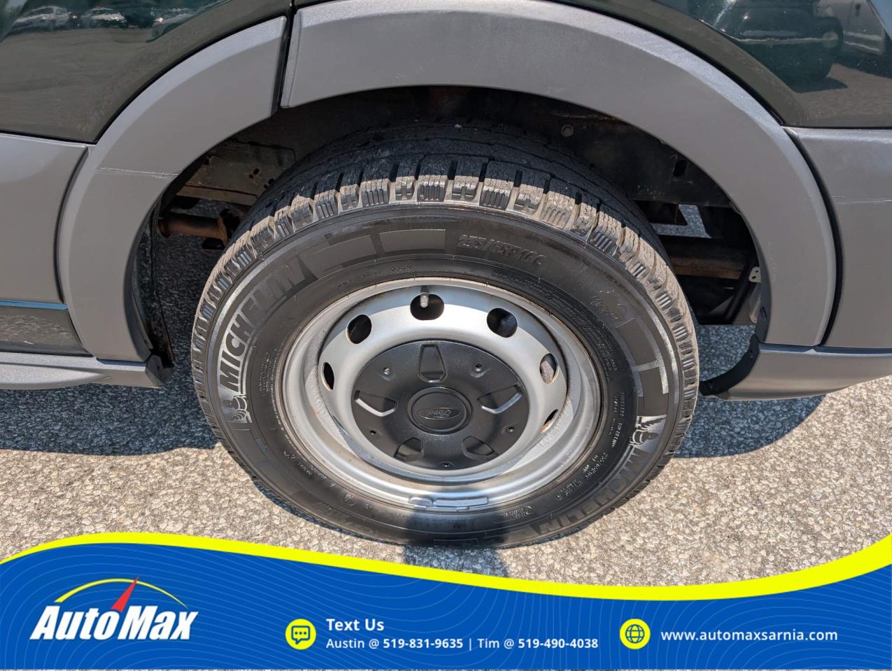 2017 Ford Transit-150 XL w/60/40 Pass-Side Cargo-Doors Low Roof Wagon 129.9 in. WB Photo