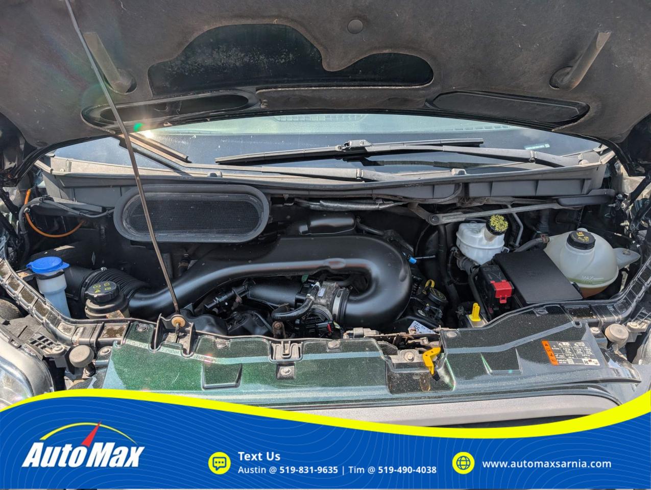 2017 Ford Transit-150 XL w/60/40 Pass-Side Cargo-Doors Low Roof Wagon 129.9 in. WB Photo