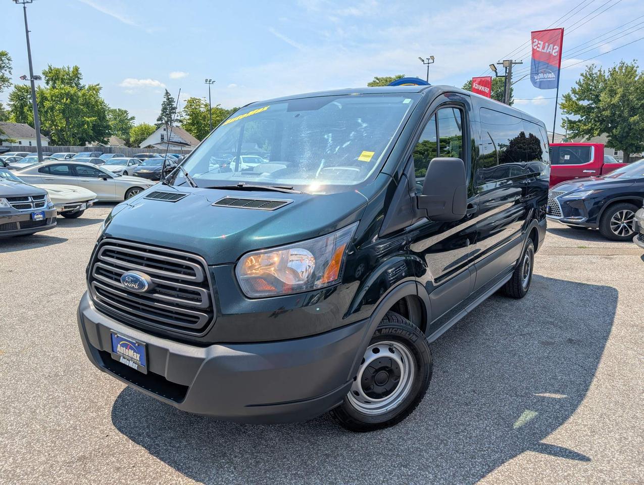 2017 Ford Transit-150 XL w/60/40 Pass-Side Cargo-Doors Low Roof Wagon 129.9 in. WB Photo0