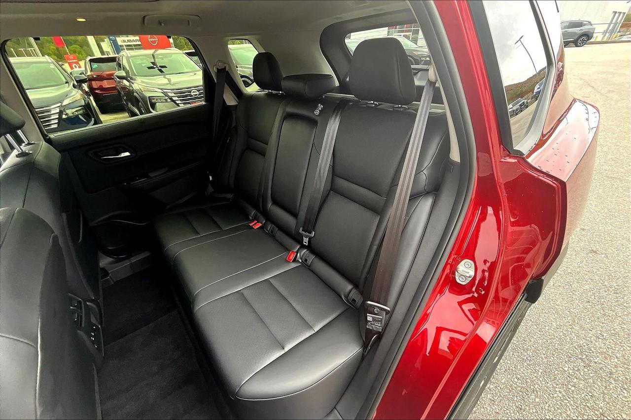 2026 Nissan Rogue SV Moonroof 4dr All-Wheel Drive Sport Utility Photo