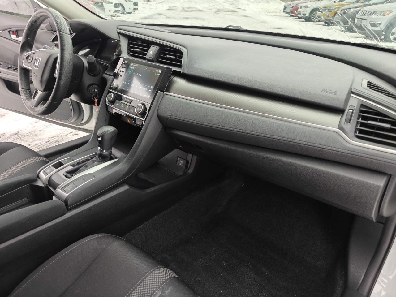 2019 Honda Civic LX (CVT) 4dr Sedan Photo