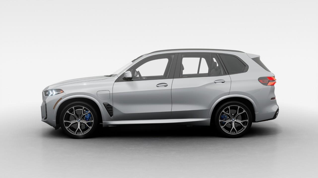 2026 BMW X5 PHEV xDrive50e 4dr All-Wheel Drive Sports Activity Vehicle Photo3