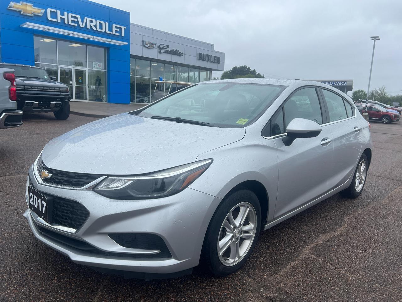 2017 Chevrolet Cruze LT Auto 4dr Hatchback Photo