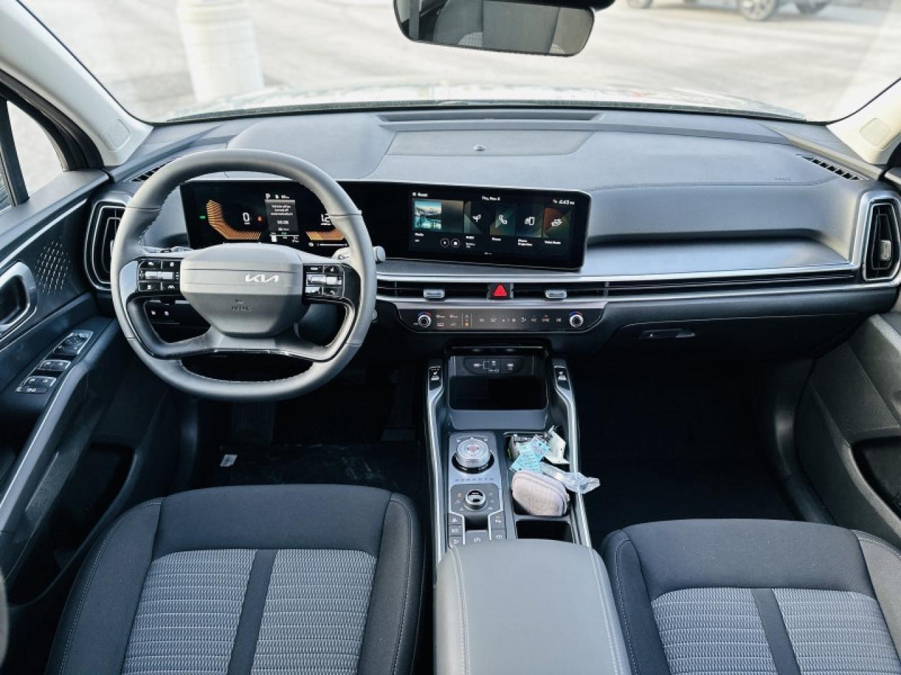 2026 Kia Sorento Plug-In Hybrid LX Photo