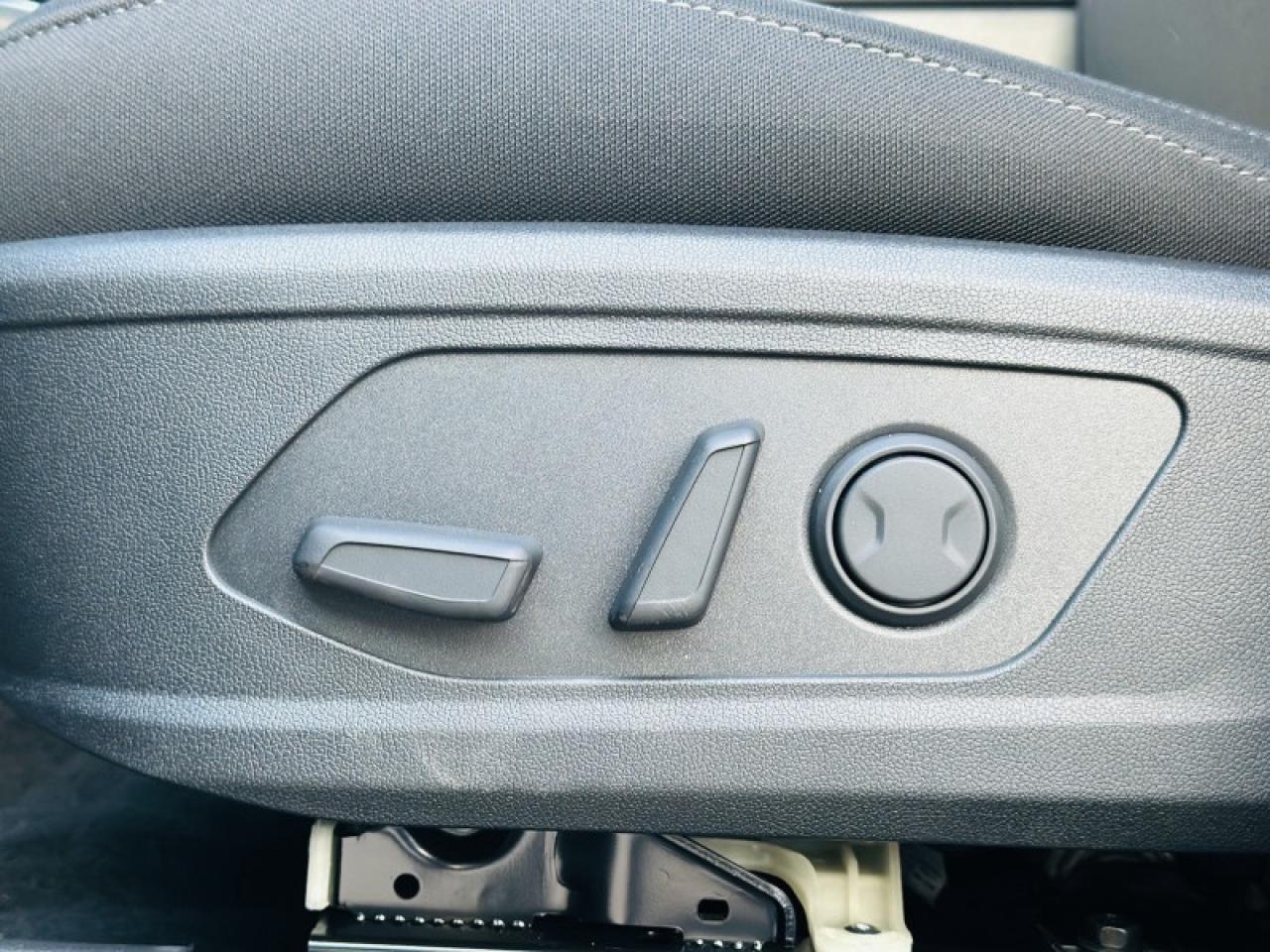 2026 Kia Sorento Plug-In Hybrid LX Photo