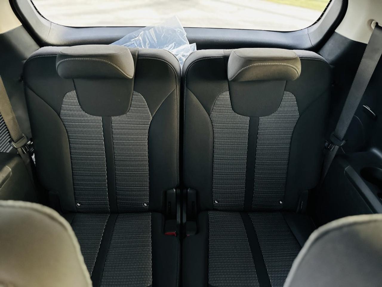 2026 Kia Sorento Plug-In Hybrid LX Photo
