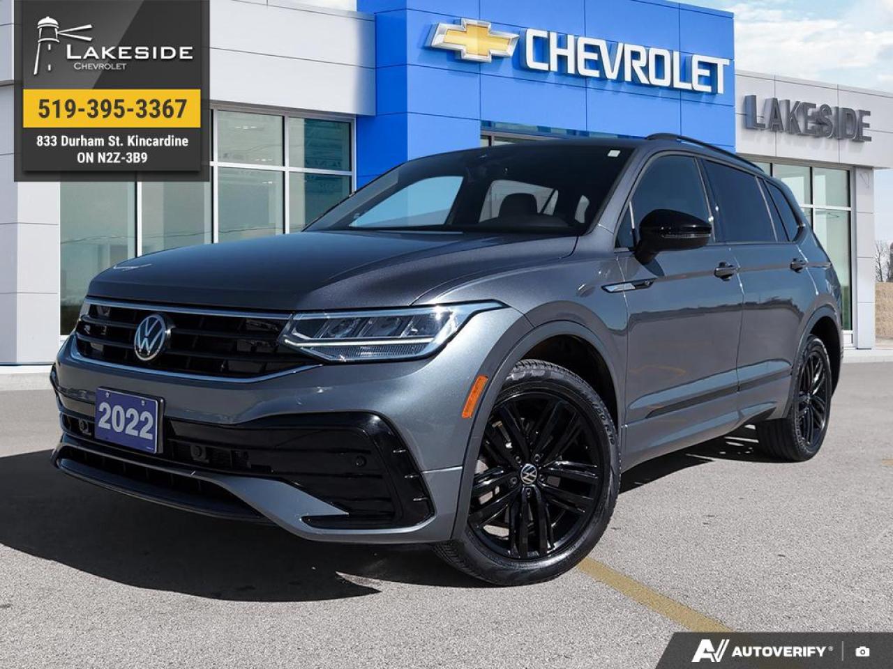 2022 Volkswagen Tiguan Comfortline R-Line Black Edition 4dr All-Wheel Drive 4MOTION Photo0