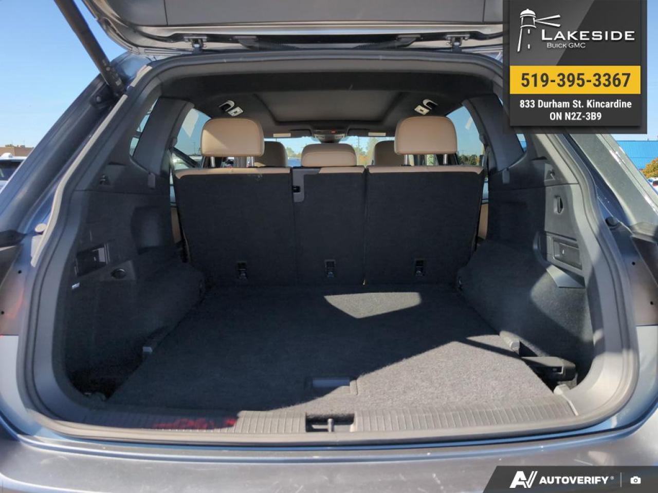 2022 Volkswagen Tiguan Comfortline R-Line Black Edition 4dr All-Wheel Drive 4MOTION Photo