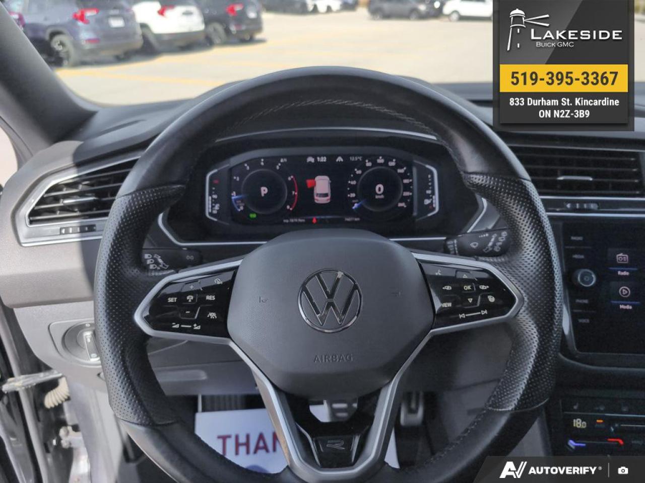 2022 Volkswagen Tiguan Comfortline R-Line Black Edition 4dr All-Wheel Drive 4MOTION Photo