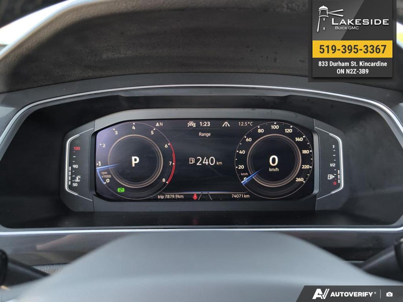 2022 Volkswagen Tiguan Comfortline R-Line Black Edition 4dr All-Wheel Drive 4MOTION Photo