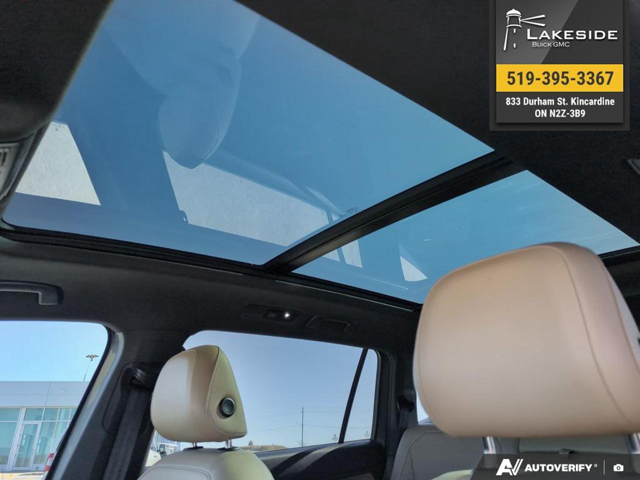 2022 Volkswagen Tiguan Comfortline R-Line Black Edition 4dr All-Wheel Drive 4MOTION Photo