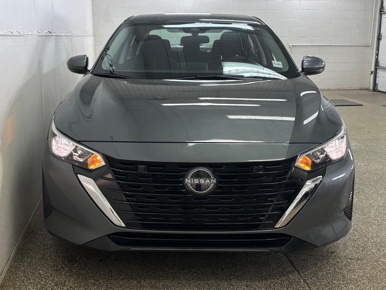 2025 Nissan Sentra SV 4DR SEDAN Photo