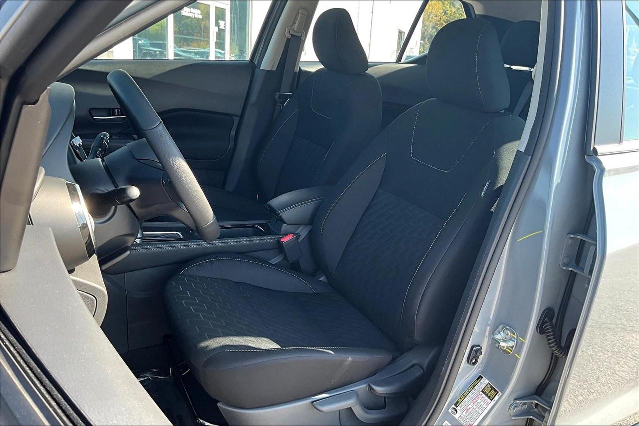 2025 Nissan Kicks Play SV 4dr Front-Wheel Drive Photo