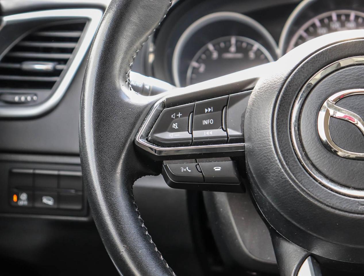 2022 Mazda CX-9  Photo