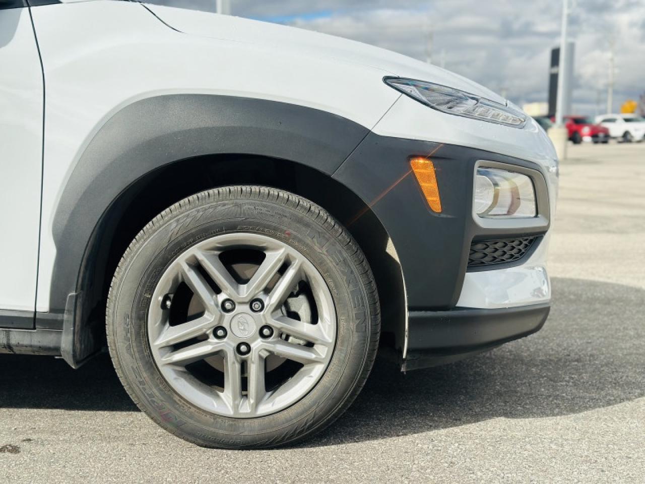 2020 Hyundai KONA 2.0L Essential FWD Photo