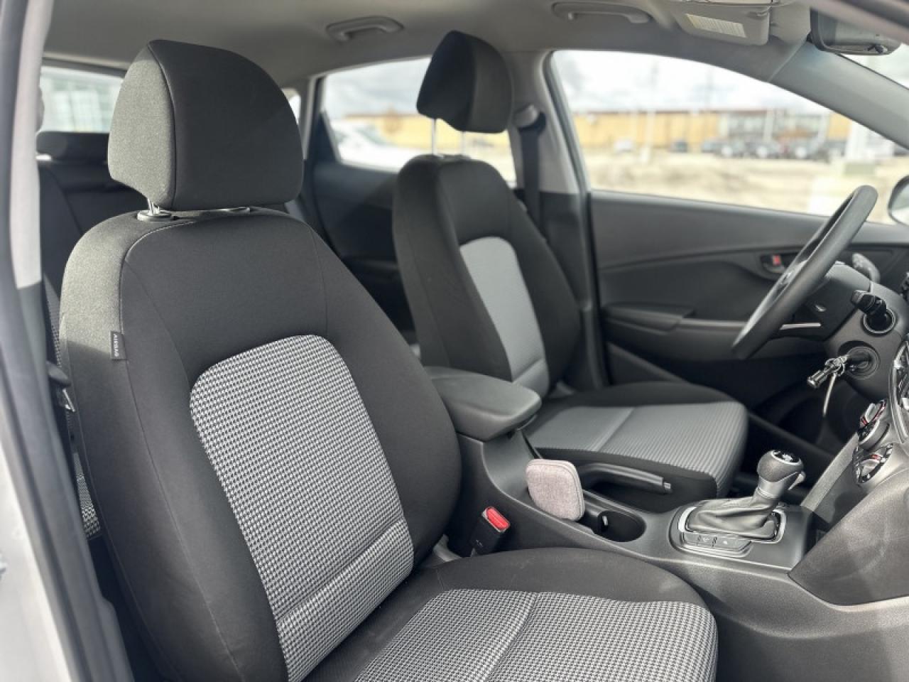 2020 Hyundai KONA 2.0L Essential FWD Photo