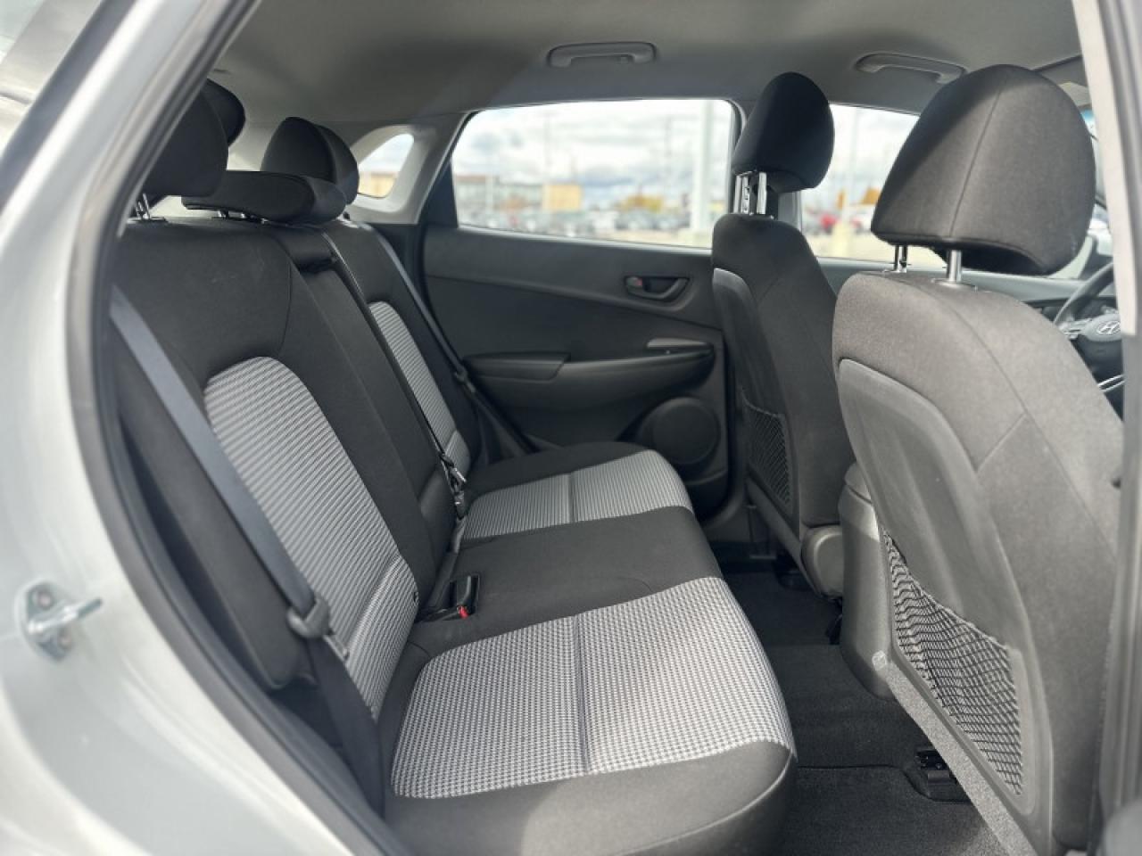 2020 Hyundai KONA 2.0L Essential FWD Photo