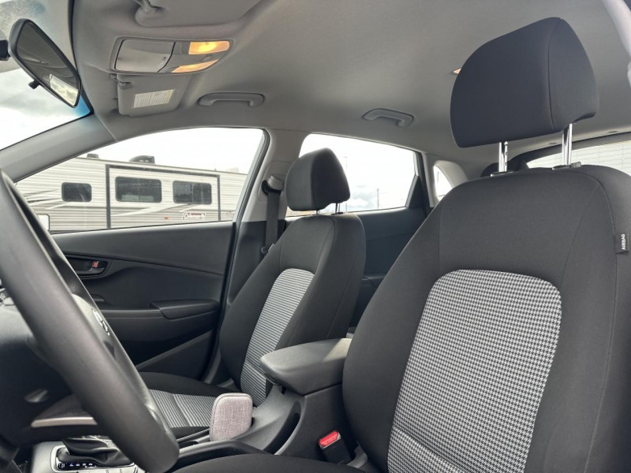 2020 Hyundai KONA 2.0L Essential FWD Photo