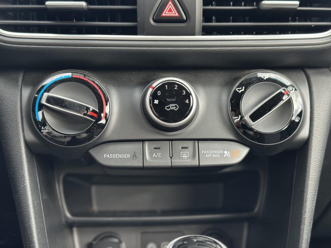 2020 Hyundai KONA 2.0L Essential FWD Photo