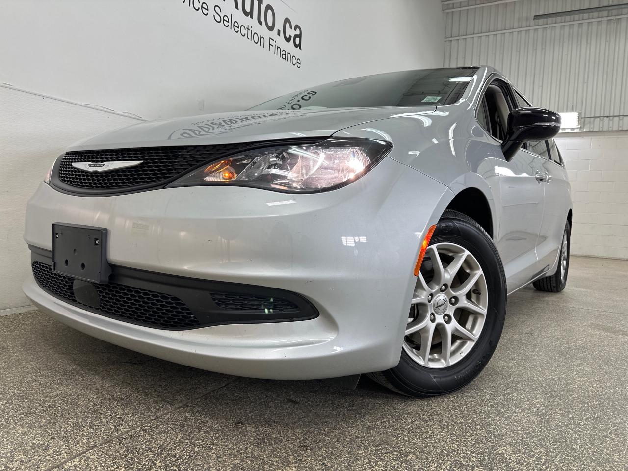 2024 Chrysler Grand Caravan SXT Front-Wheel Drive Passenger Van Photo