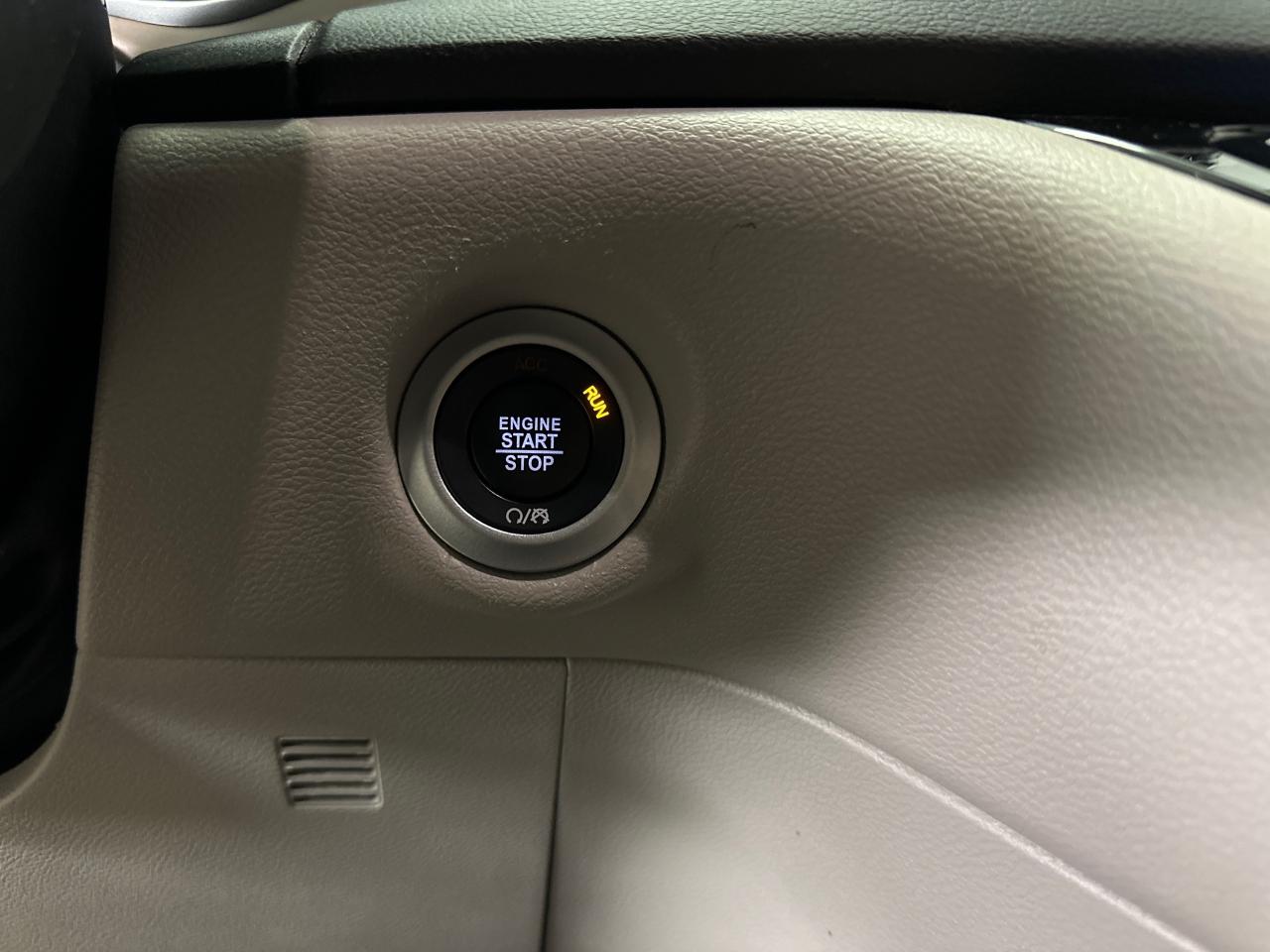 2024 Chrysler Grand Caravan SXT Front-Wheel Drive Passenger Van Photo