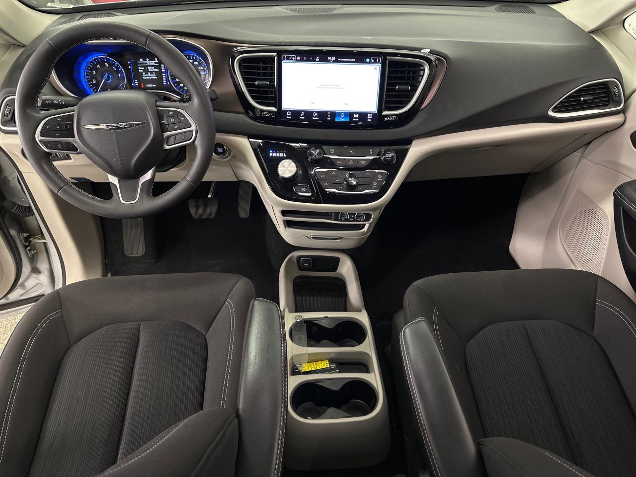 2024 Chrysler Grand Caravan SXT Front-Wheel Drive Passenger Van Photo