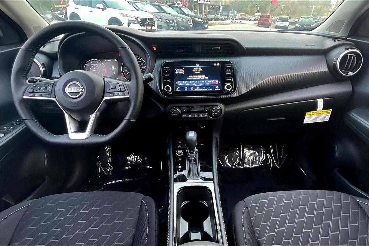 2025 Nissan Kicks Play SV 4dr Front-Wheel Drive Photo