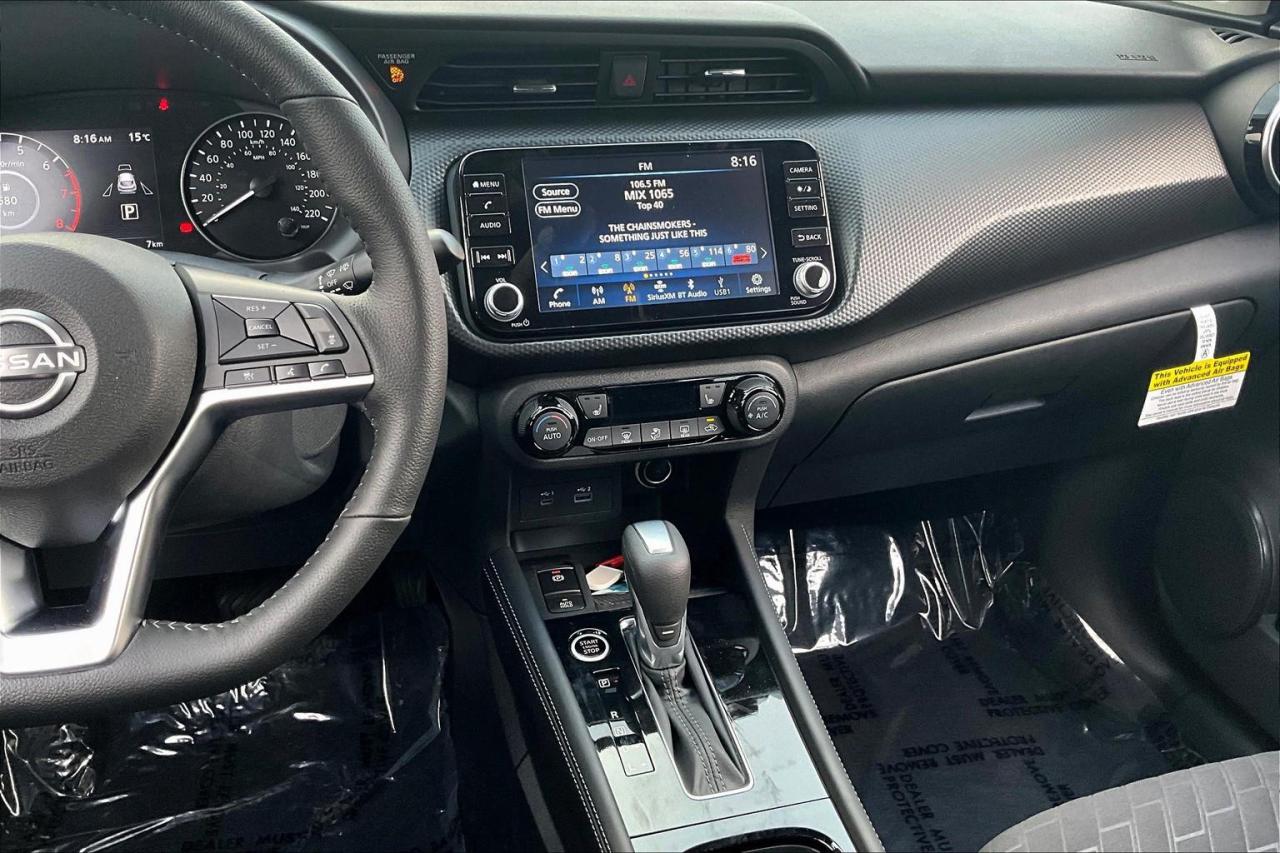 2025 Nissan Kicks Play SV 4dr Front-Wheel Drive Photo