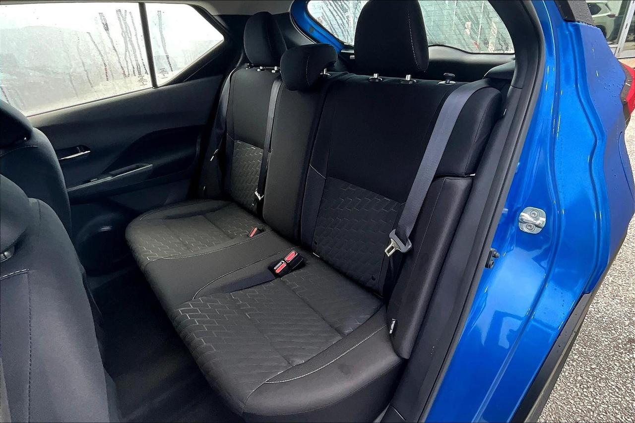 2025 Nissan Kicks Play SV 4dr Front-Wheel Drive Photo