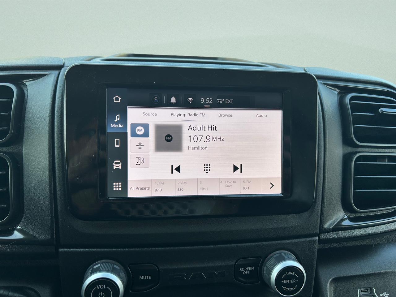 2024 RAM ProMaster 1500 Low Roof Cargo Van 136 in. WB Photo