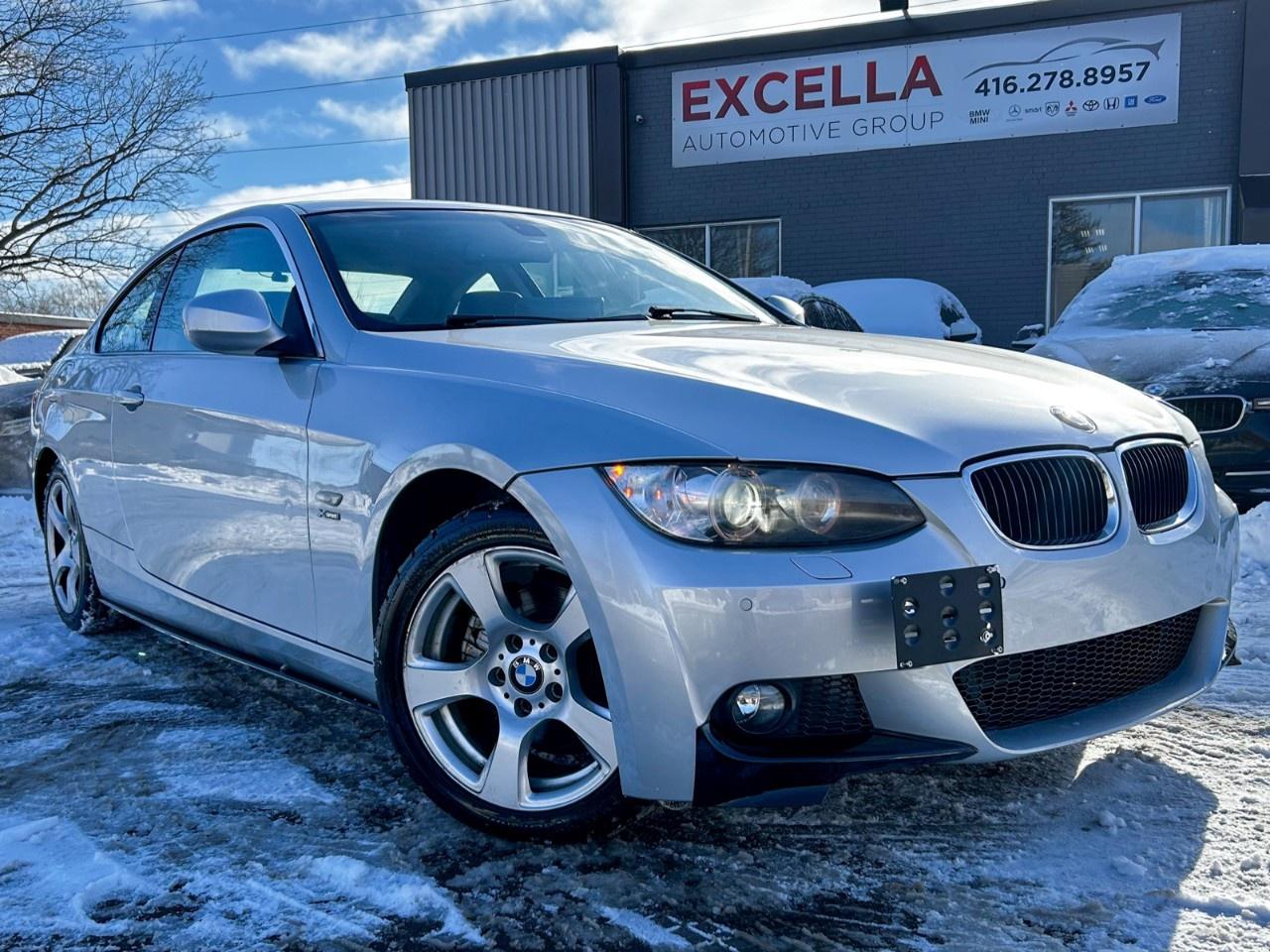 2010 BMW 3 Series Apple car play / Low Kilometers / Upgraded screen / Spoiler Photo0