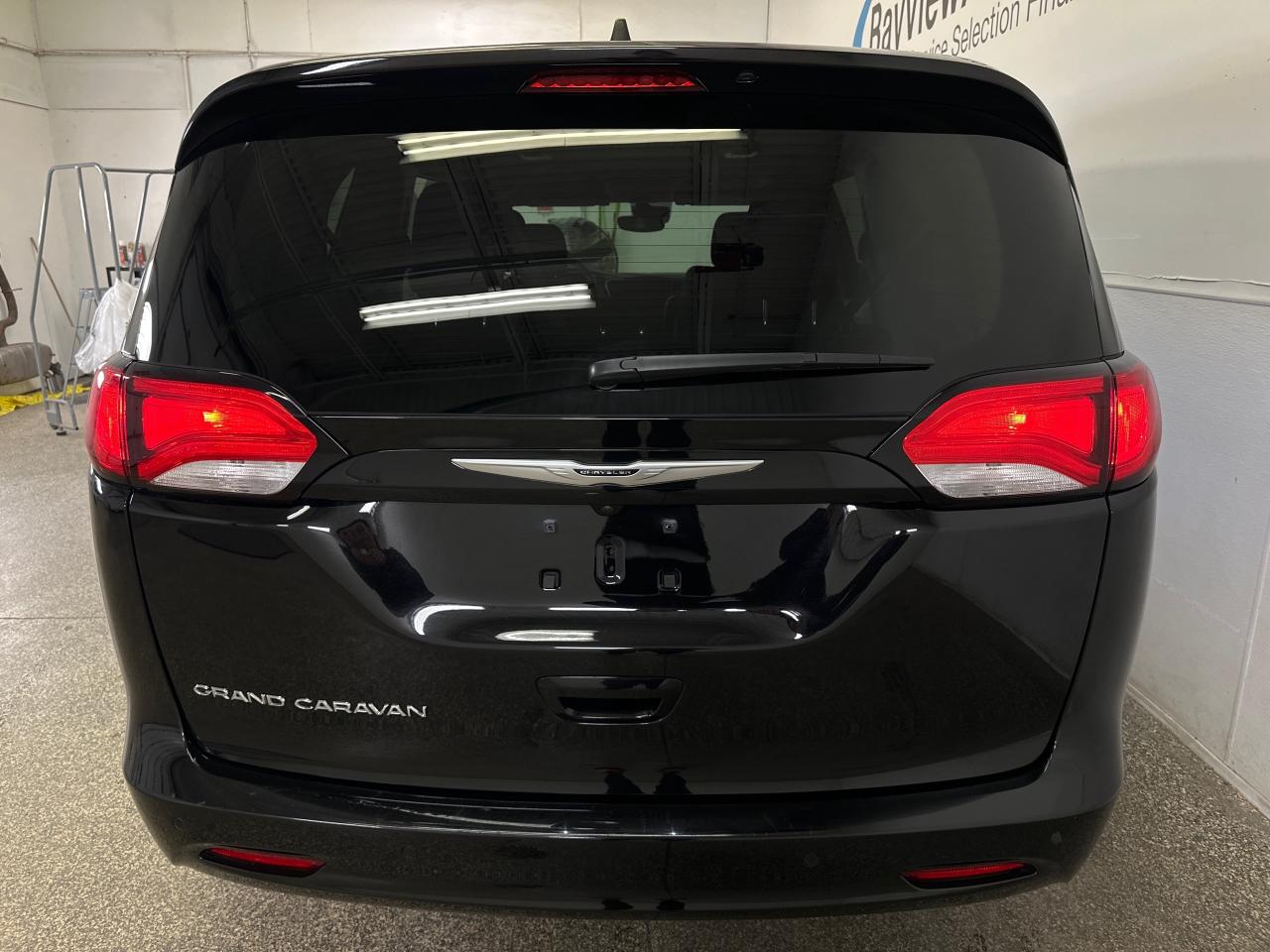 2024 Chrysler Grand Caravan SXT Front-Wheel Drive Passenger Van Photo4