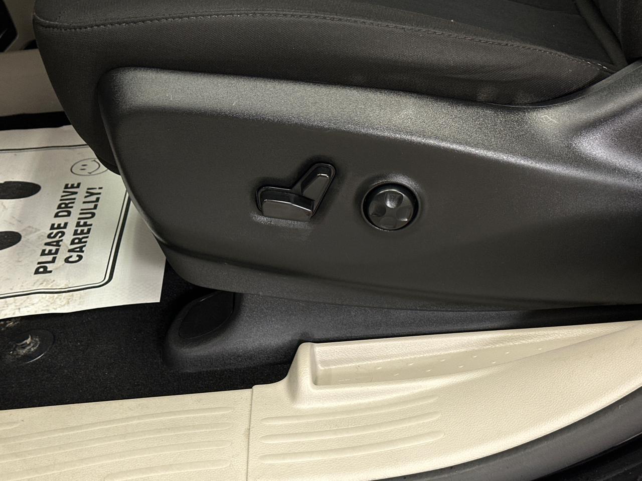 2024 Chrysler Grand Caravan SXT Front-Wheel Drive Passenger Van Photo